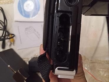 Sony rəqəmsal videokamera Xüsusiyyətlər: - 16 MP foto çəkmə imkanı - — 8