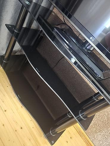 TV altlığı: Düz TV altlığı, Polkalı, Şüşəli — 3