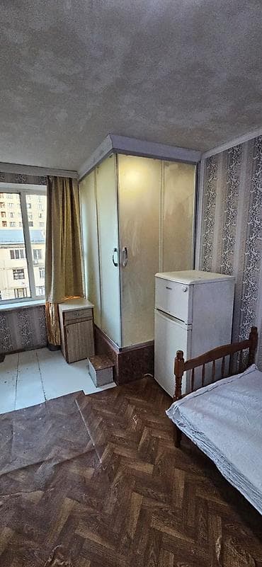 qarayev kiraye ev: Elmler metrosunun yaninda 5/3 1 otagli menzil kiraye verilir. kamunal — 2