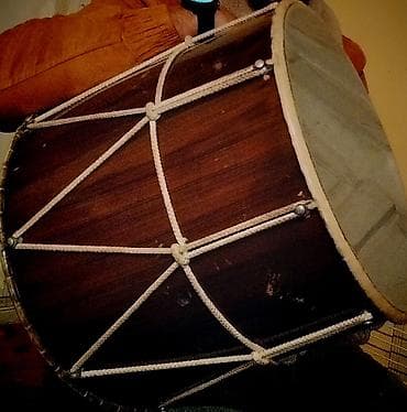 nağara: Təcili Nağara Satılır Çanağı Bütövdü Calağı Yoxdu ÖZÜM BAĞLATDIRMIŞAM — 2