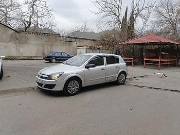 mersedes guzguleri: Opel Astra H hatchback - Kuzov: 5 qapılı hatchback, gümüşü rəng - — 1