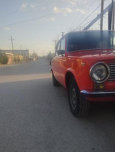 011 ucuz: VAZ (LADA) 2101: 1.7 l | 1984 il 20493 km Sedan — 8