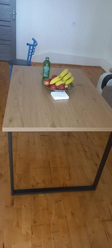 ZuluMasa JUSK magazasinnan alinib tecili deyerinden ucuz satilir.Ölçü