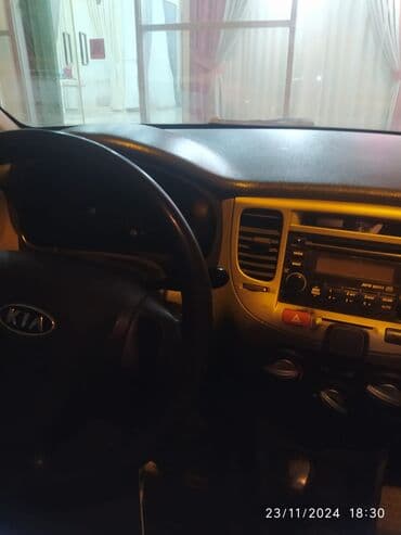 купить машину в баку в кредит: Kia Rio: 1.5 л | 2010 г. Хэтчбэк — 6