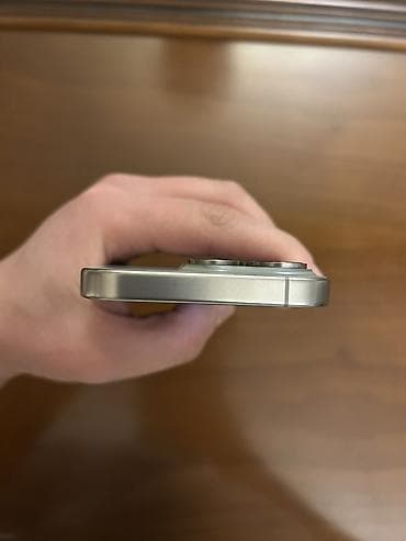 iphone 13 qiyməti: IPhone 15 Pro, 256 GB, Natural Titanium, Face ID — 7