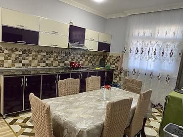Həyət evləri və villalar: 200 kv. m, 4 otaqlı, Qaz, İşıq, Su — 1