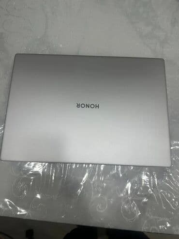 AMD Ryzen 7, 32 GB, 15.6 " — 2