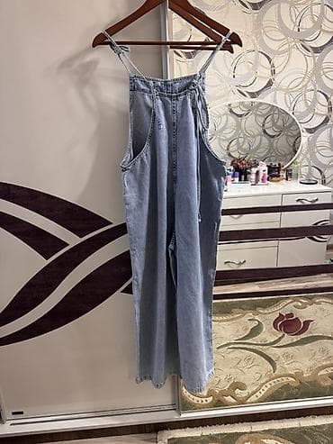 Denim kombinezon Geniş kəsimli, aşağı hissəsi bol paça Açıq mavi