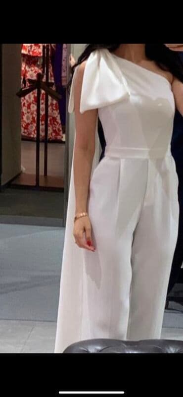 açıq kürəkli qadın kombinzonları: 1 defe geyinilib.Yenidir.Deyerinden asagi qiymete satilir — 1