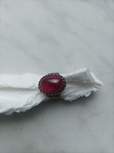 tarakan uzuk: Üzük — 4