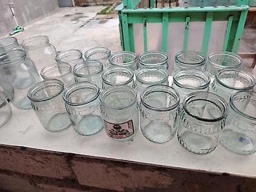 suse banka qebulu: Şüşə bankalar dəsti - Həcmlər: təxminən 0.3 l, 0.5 l, 0.7 l, 1 l və 3 — 5