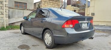 авто в кредит: Honda Civic: 1.3 л | 2008 г. Седан — 7