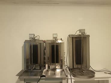 kabab bişirən: Salam yaxsi vezyetdedi her seyi isleyir — 10