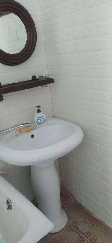 masallı günlük kirayə evlər: Memar Əcəmi metro yaxınlığında 5/5 mərtəbə, 2 otaq tam əşyalı mənzil — 6