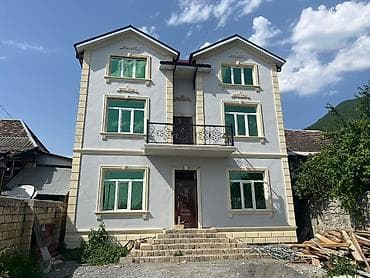 6 otaqlı, 330 kv. m, Təmirsiz