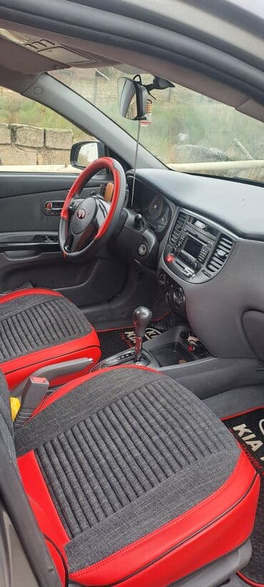 mercedes 190 ölüxana: Kia Rio: 1.4 l | Sedan — 7