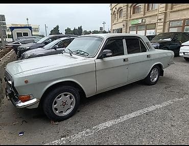 mersedes 1 8: QAZ 24 Volga: 2.4 l | 1988 il 88000 km Limuzin — 2