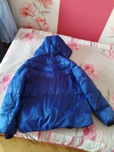 4xl nece razmerdi: Kurtka Loft. Razmer S (oversize) podxodit i na M razmer. Odevala paru — 4