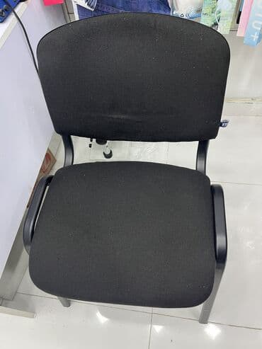 işlənmiş stol: Ofis oturacağı 5 dənədir pofkadan yeni açlıb — 3