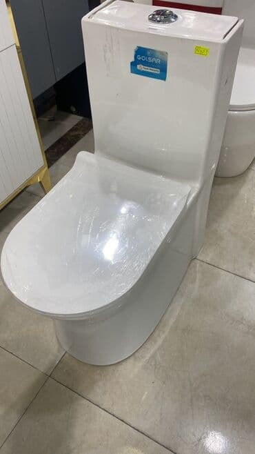 moydadır sederek: Bu dəbli vanna otağı dəsti, müasir dizaynı ilə seçilir. Dəstə güzgülü — 9