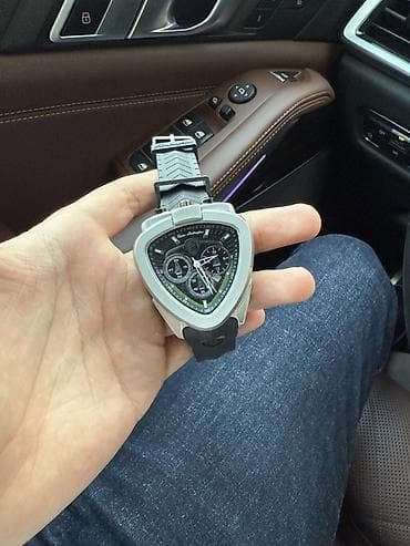 Smart qolbaqlar: Tonino Lamborghini qol saatı Ekskluziv bir şeydi Dubaydan özüm üçün — 1