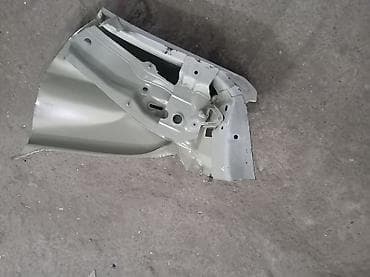 bmv i8: Заднее правое, BMW 2017 — 3