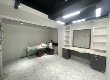 kirayə avtoyuma: Nəsimidə Azadlıq rezidensin binasında yol qırağında yerləşən — 1