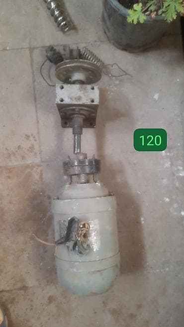 Двери и комплектующие: Sənaye elektrik mühərriki və ventilyator komplektləri 1) Reduktorlu — 2