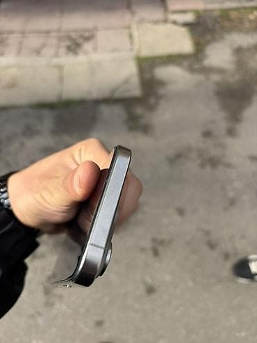 iphone 12 mini satilir: IPhone 16 Pro, 128 GB, Gümüşü, Face ID — 2
