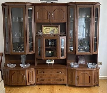 Mebel: - Material: ağac fakturalı MDF/LDSP korpus, şüşə vitrin qapıları - — 1
