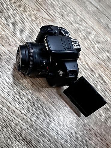 Canon 650 D 50 mm Lens dir üstündə. 32 gb kart. Ötürücü hədiyyə - — 1