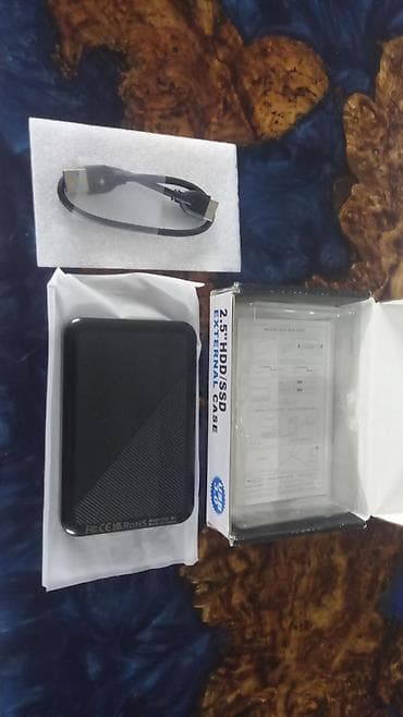 Korpuslar: 2.5" HDD/SSD üçün xarici qutu (External Case)250gb yadaş 35 manat ve — 1