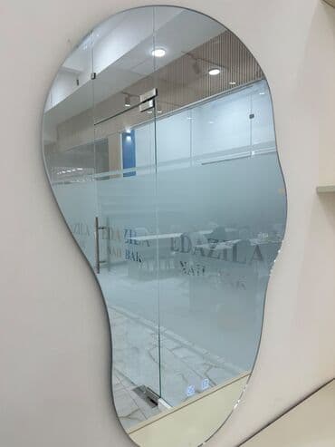 зеркало со столиком: Guzgu satilir yenidir — 2