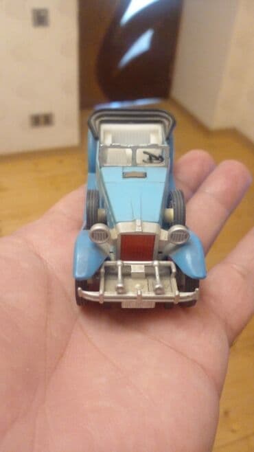 1 43 modelka: 1987 il, 1:43, Plastik, Ünvandan götürmə, Pulsuz çatdırılma, Ödənişli çatdırılma — 1