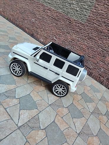 oyuncalar: Uşaq üçün elektrikli minik maşını – ağ rəngdə, SUV tipli kuzov — 2