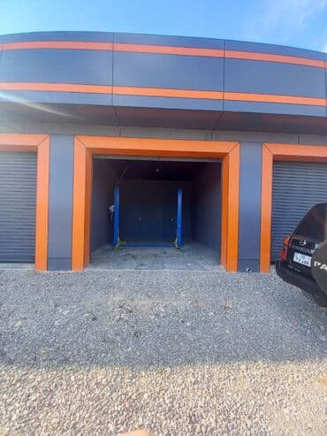 xətai: Baki ş.Xətai r. Səməd bəy Mehmandarov küçəsi 51-də yerləşir.(81 — 3