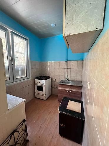 gencede ev: Bakı, 3-cü mikrorayon, 2 otaqlı, Köhnə tikili, m. Memar Əcəmi, 44 kv. m — 7