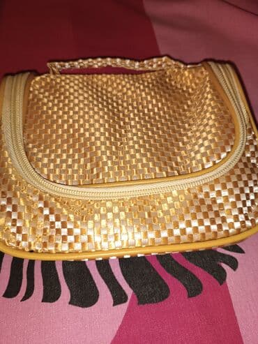 Toy paltarları və aksesuarları: Makyaj çantası yeni — 1