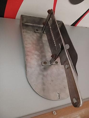 kelem turşusu: Paslanmayan poladdan hazırlanmış əl ilə işləyən doğrama qurğusu — 1