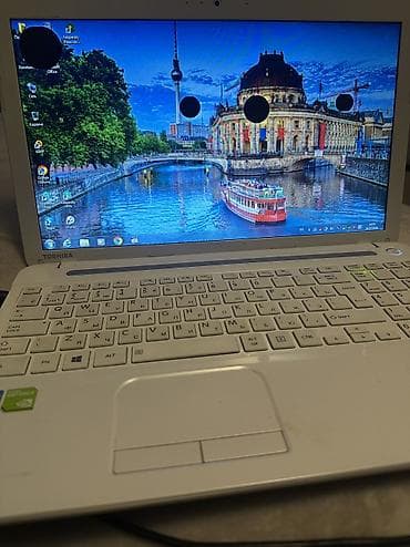 nodbuk ucuz: Toshiba notebook satilir ekraninda bele leke var sadece. Islek — 2