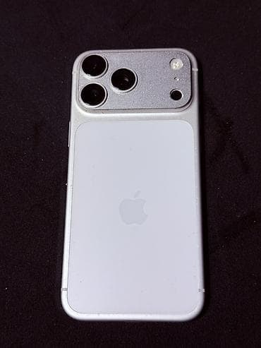 iphone xs pro max: IPhone 17 Pro Max, Gümüşü, Face ID — 1