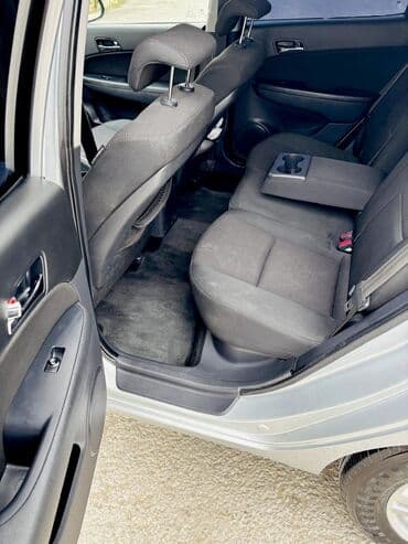 mersedes sprinter satisi: Hyundai i30: 1.6 l | 2010 il Hetçbek — 8