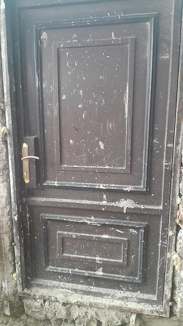 Mənzil üçün İşlənmiş Giriş qapısı 100x210 sm Naliçnik ilə, Zəmanətli, Pulsuz quraşdırma, Pulsuz çatdırılma