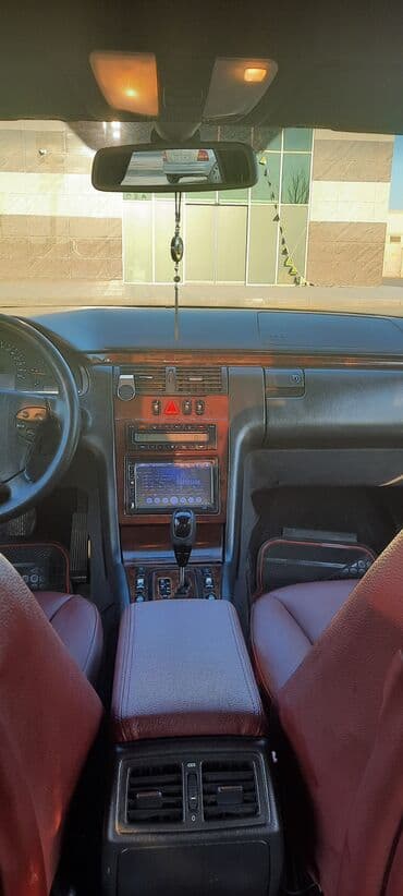 Motonəqliyyat: Mercedes-Benz E 220: 2.2 l | 2001 il Sedan — 2
