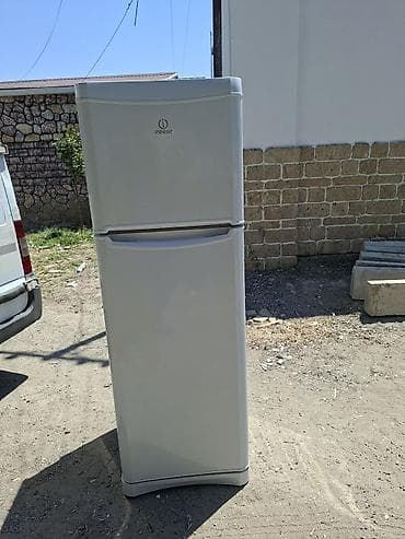 2 əl soyuducular: İşlənmiş 2 qapılı Indesit Soyuducu Satılır — 1
