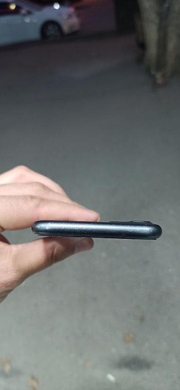 smart android box: IPhone 11, 128 GB, Qara — 5