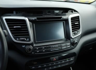 redmi note 9 qiymet: Hyundai Tucson (All New) üçün orijinal multimedia/naviqasiya başlıq — 1