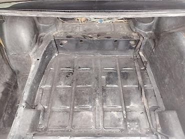 kia rio ehtiyyat hisseleri: Model: Lada (VAZ) 2107 Kuzov: sedan, qara rəng Yanacaq: benzin — 5