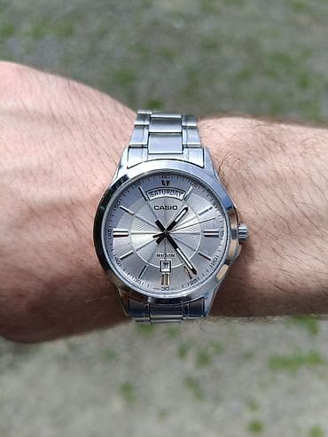 balonka kurtkalar 2021: Qol saatı, Casio, rəng - Gümüşü — 2