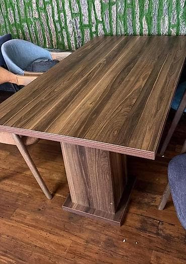Məktəb çantaları: Restoran ücün 19 eded masa . Cox az istifade edilib Qiymet 1 ededi 90 — 1